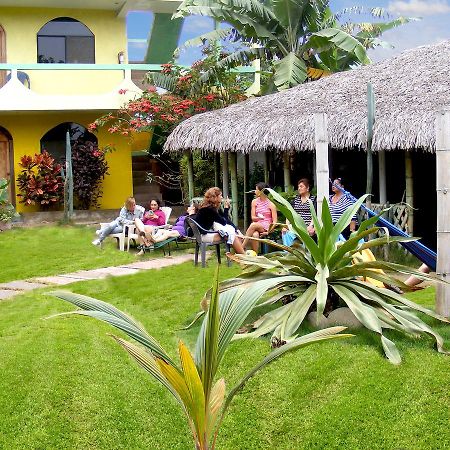 Hostal Maxima Puerto Lopez Ngoại thất bức ảnh