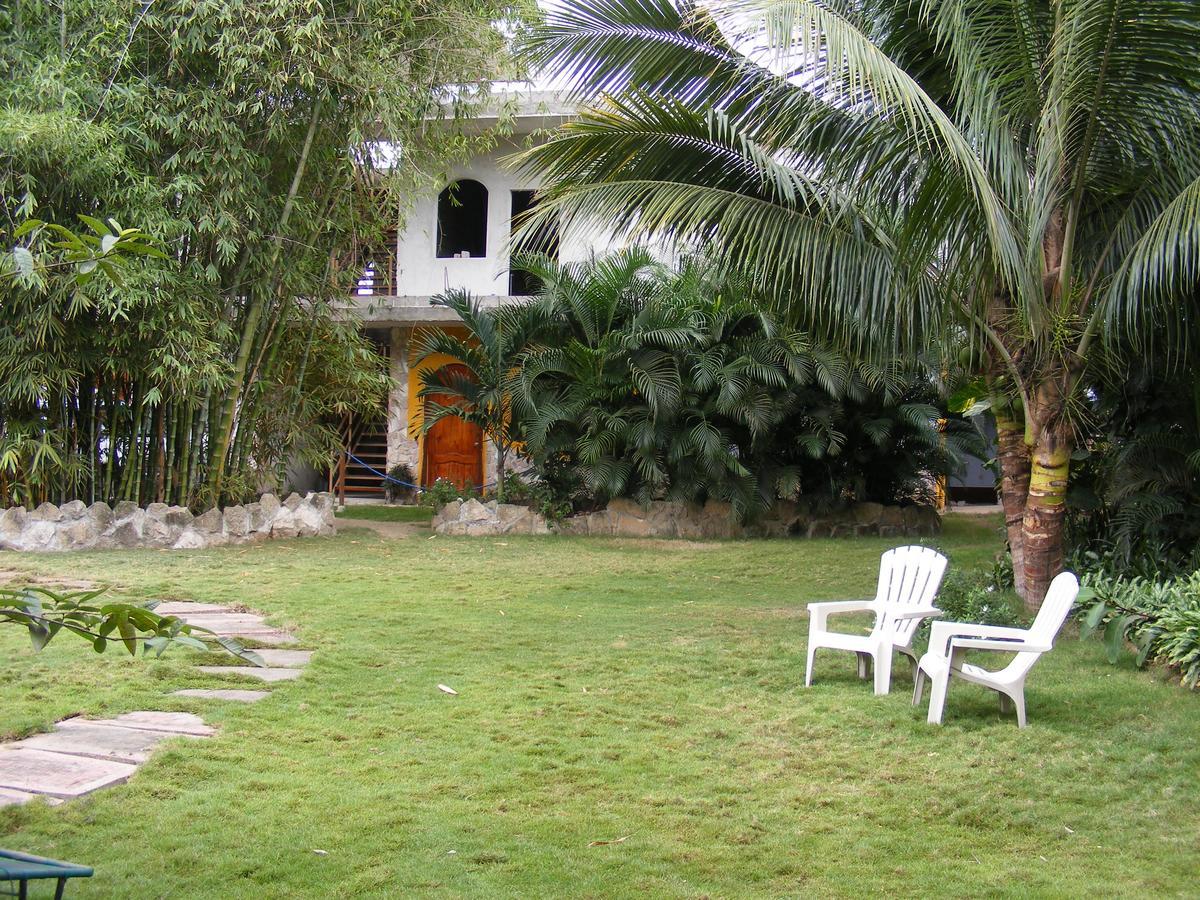 Hostal Maxima Puerto Lopez Ngoại thất bức ảnh
