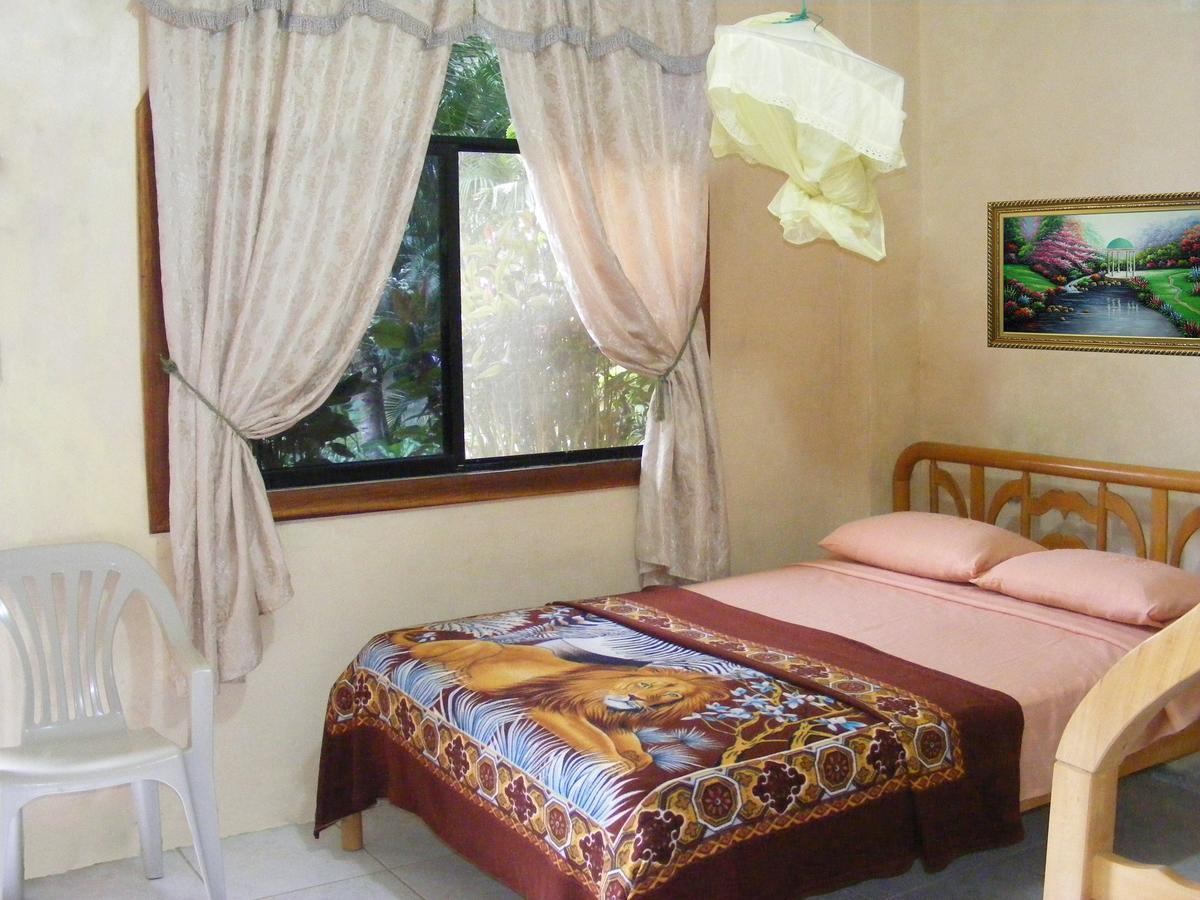 Hostal Maxima Puerto Lopez Ngoại thất bức ảnh
