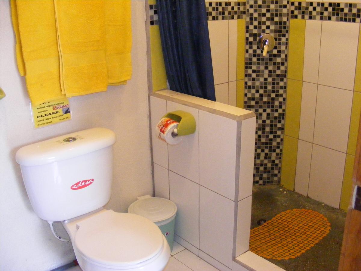 Hostal Maxima Puerto Lopez Ngoại thất bức ảnh
